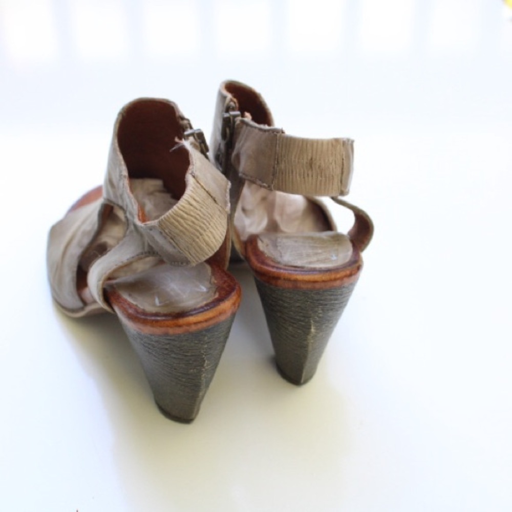 Miz Mooz sandals - Picture 3 of 11